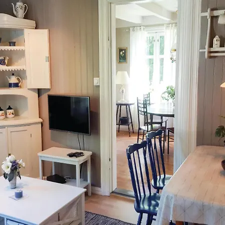 Three-bedroom Holiday In Mandal